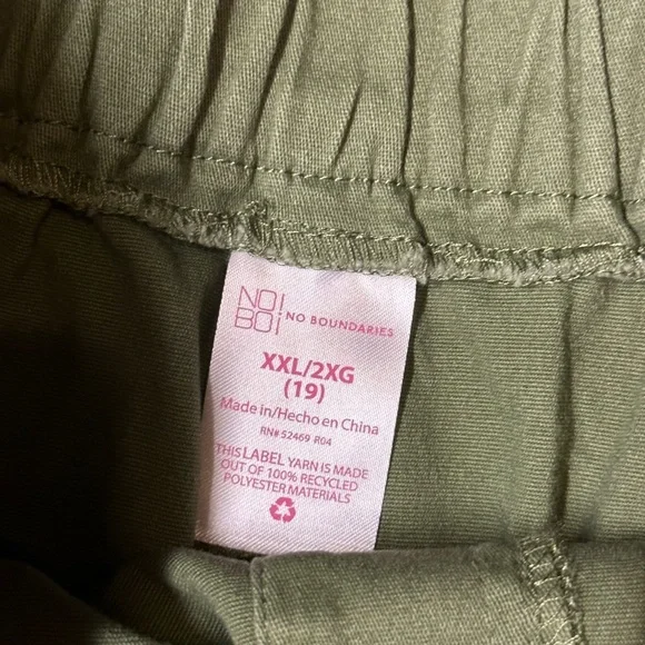 CARGO SHORTS - Picture 5 of 7